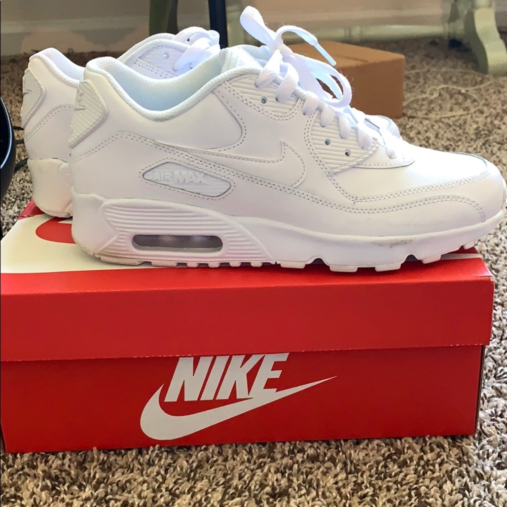 All white Nike AirMax size 7